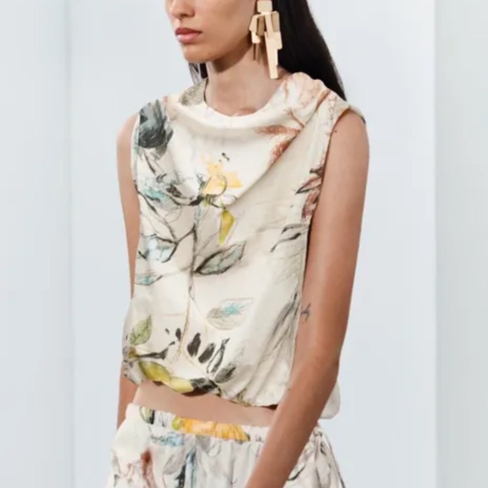 Zara Multicolored Printed Top